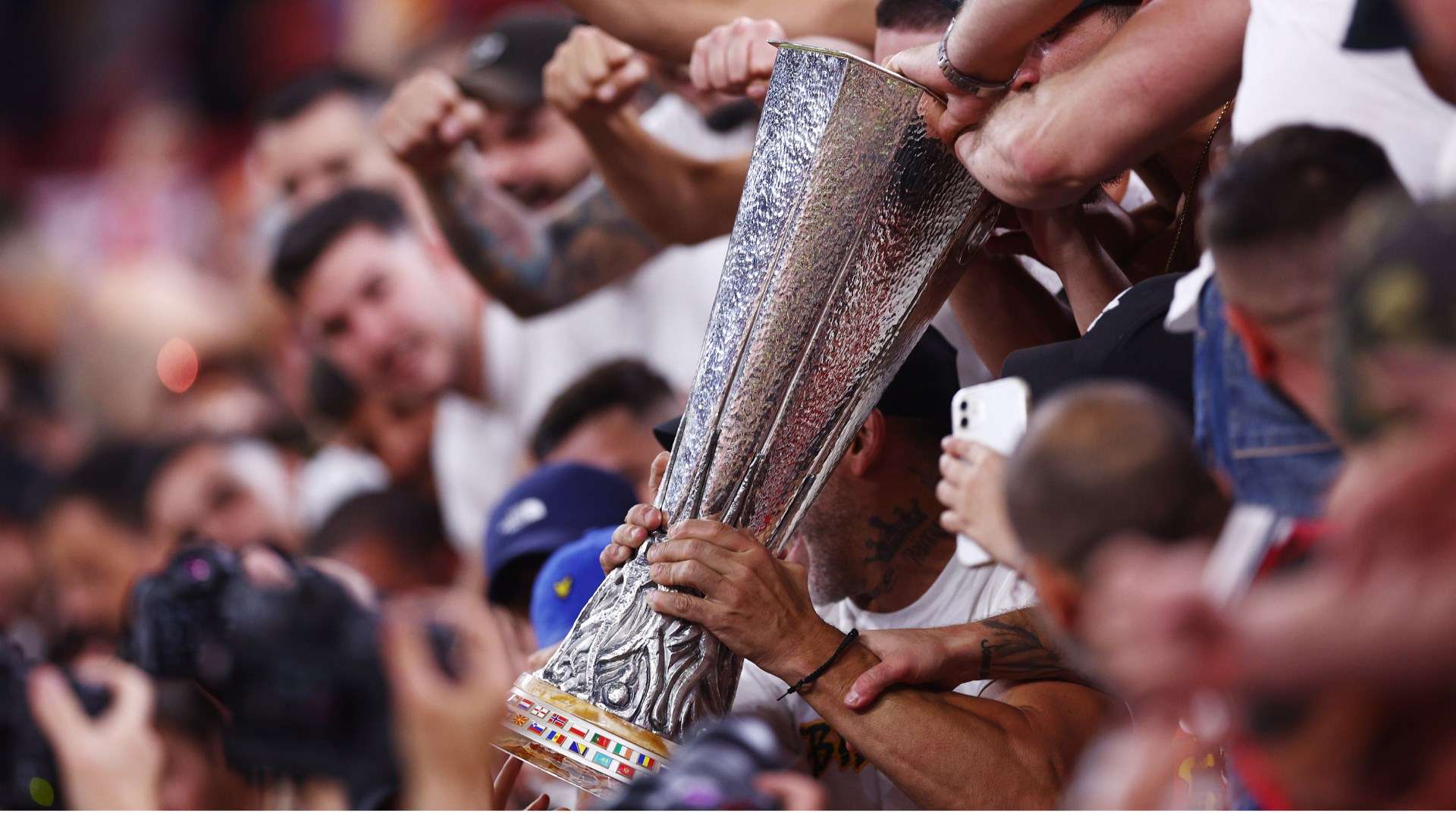 人士开始关 人士开始关