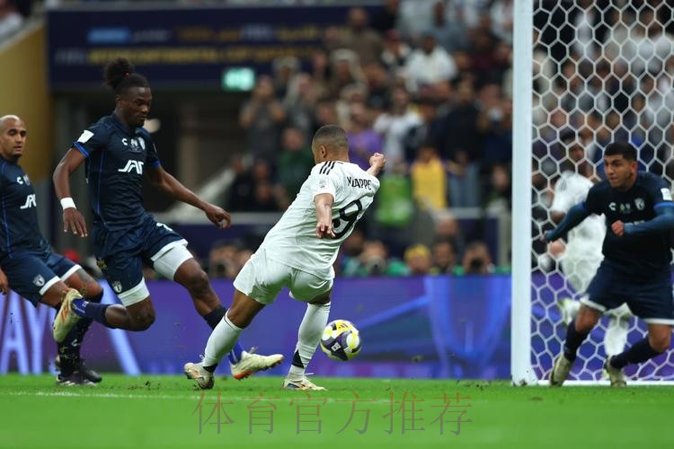 姆巴佩在皇马首季40球 只拿2小冠欧超杯+洲际杯 姆巴佩在皇马首季40球 只拿2小冠欧超杯+洲际杯